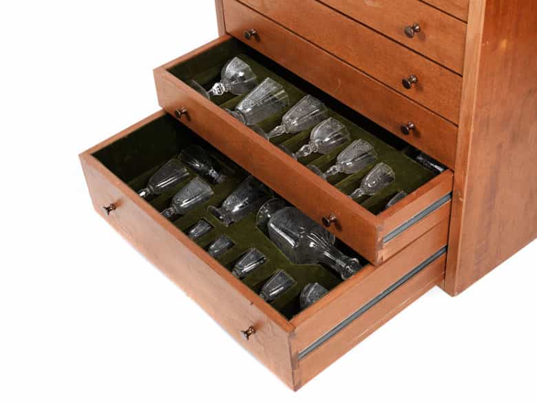 Detailabbildung: Komplettes „Maria Theresia“ Gläserservice der Firma Joseph Lobmeyr, Wien