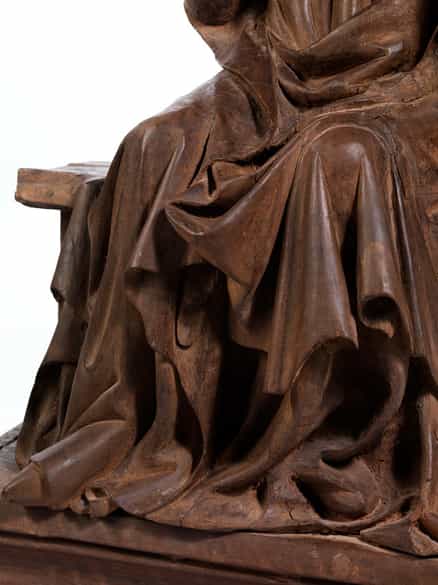 Detailabbildung: Museale, bedeutende Schnitzfigur der Thronenden Madonna mit Kind um 1310