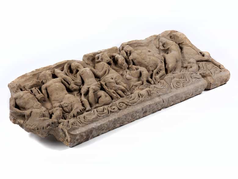 Detailabbildung: Großes Wand- oder Sarkophagrelief in hellem Marmor