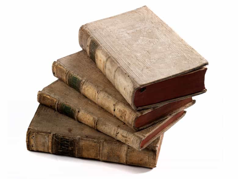 Detailabbildung: Weiße Bibliothek mit Werken des 16. - 18. Jahrhunderts