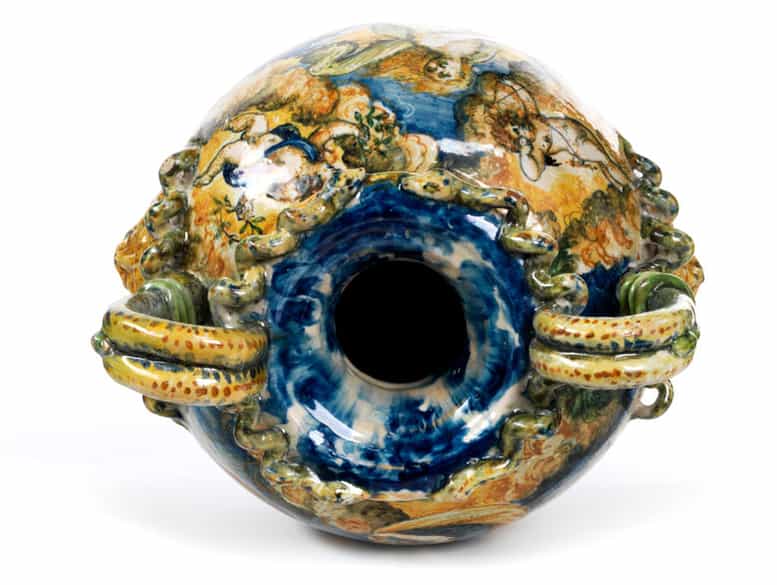 Detailabbildung: Museale, große Majolika-Vase