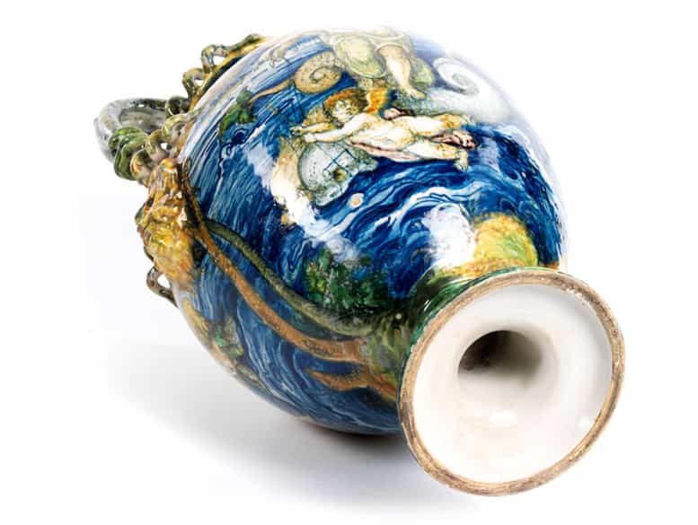 Detailabbildung: Museale, große Majolika-Vase