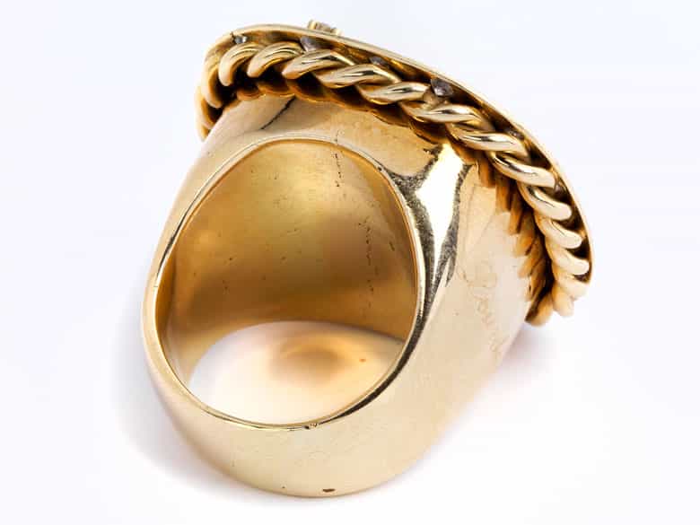 Detailabbildung: Mächtiger Ring 