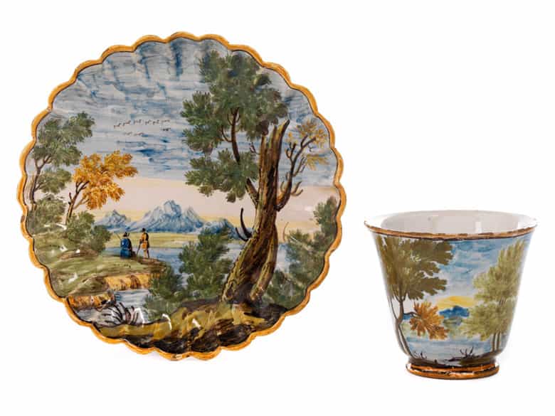 Detailabbildung:  Italienische Tazza mit zugehöriger Unterschale