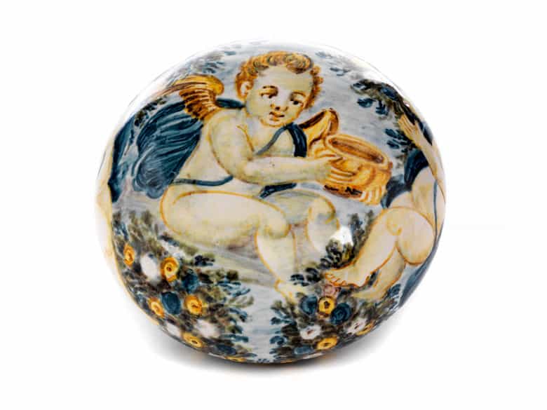 Detailabbildung:  Kleine Fayence-Dose