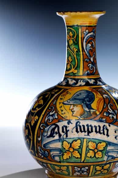 Detailabbildung: Majolika-Apotheken-Flasche