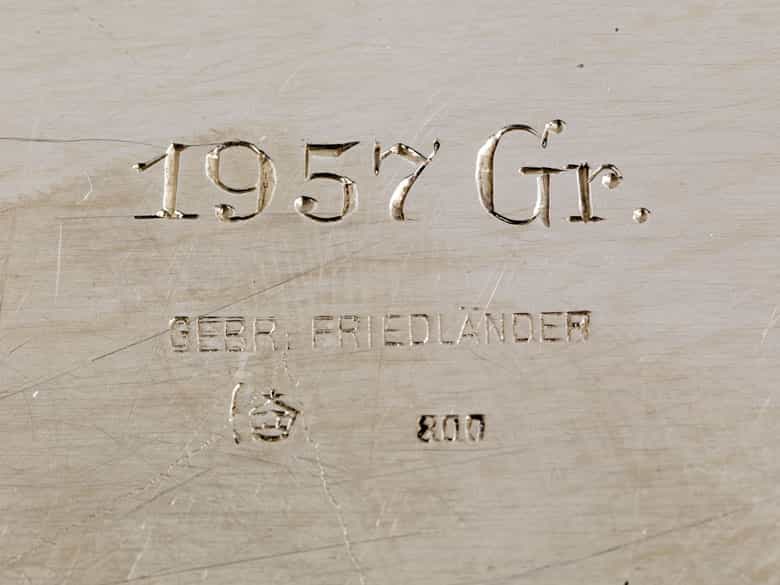 Detailabbildung:  Großes Silbertablett aus dem ehemaligen Besitz Kaiser Wilhelm II als König von Preußen