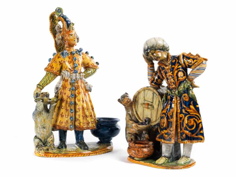Detailabbildung:  Paar museale Majolika-Figuren aus Urbino, 16. Jahrhundert 