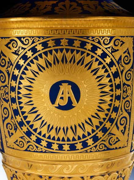 Detailabbildung: † Bedeutende, museale Prunkvase der Porzellanmanufaktur Nymphenburg