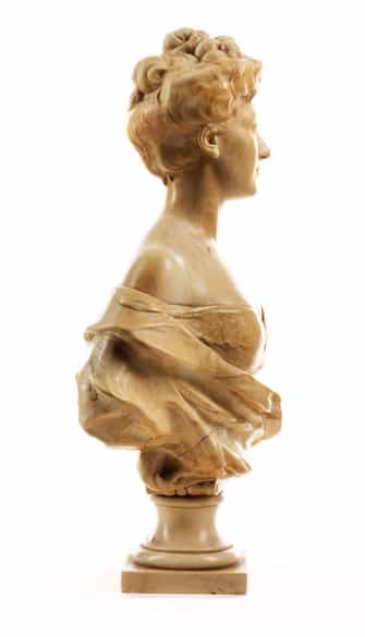 Detailabbildung:  In Elfenbein geschnitzte Büste einer jungen Dame