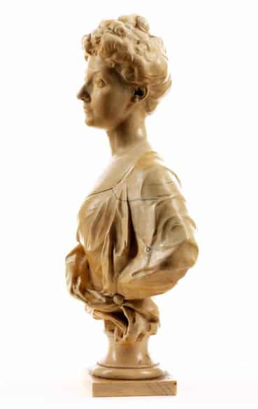 Detailabbildung:  In Elfenbein geschnitzte Büste einer jungen Dame