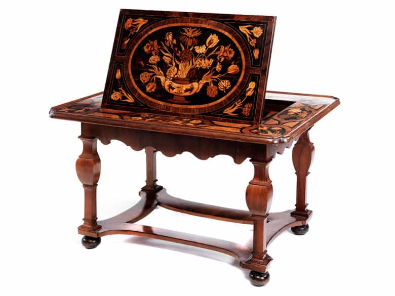 Detailabbildung:  Außergewöhnlicher Barock-Spieltisch