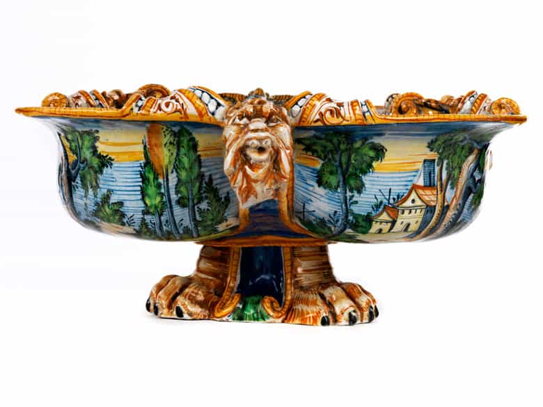 Detailabbildung: Paar große, seltene Majolika-Schalen, wohl aus der Werkstatt der Patanazzi