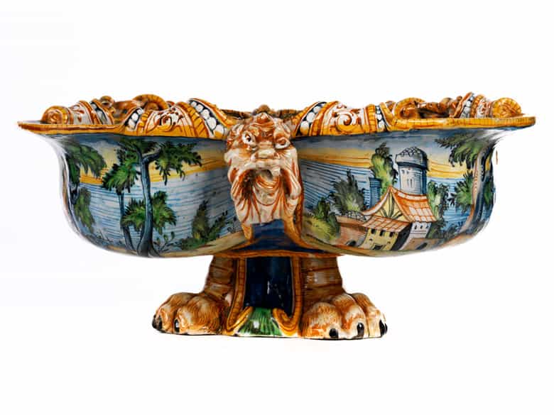 Detailabbildung: Paar große, seltene Majolika-Schalen, wohl aus der Werkstatt der Patanazzi