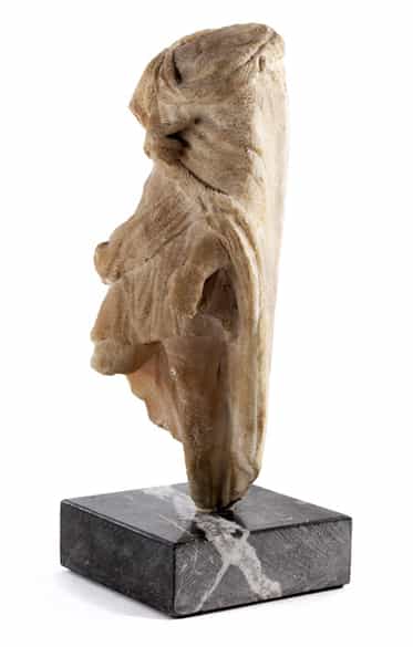 Detailabbildung:  Römischer Torso eines Mannes in kurzem Kriegerrock