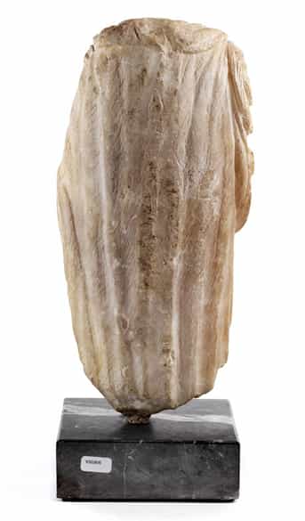 Detailabbildung:  Römischer Torso eines Mannes in kurzem Kriegerrock