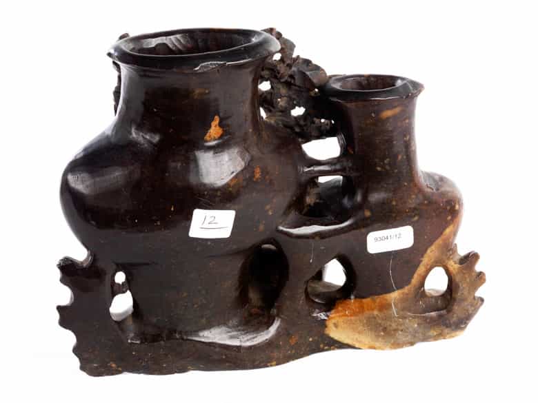 Detailabbildung: † Vasengruppe aus Stein