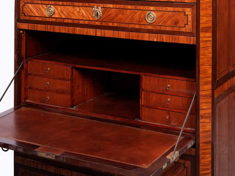 Detailabbildung:  Louis XVI-Chiffonière