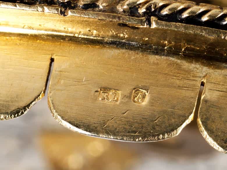 Detailabbildung: Prunkvolles Tischaufsatzgefäß des Wiener Historismus 