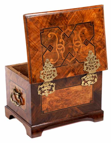 Detailabbildung:  Kleine Barock-Schatulle