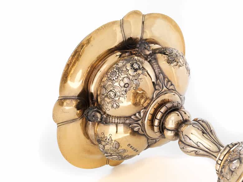 Detailabbildung: Großes Deckelgefäß