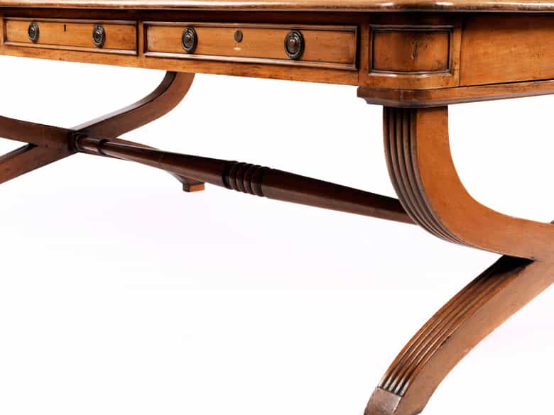 Detailabbildung:  Großes Bureau Plat
