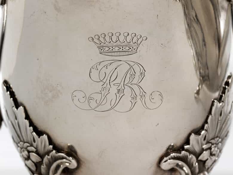 Detailabbildung:  Zwei Saucièren