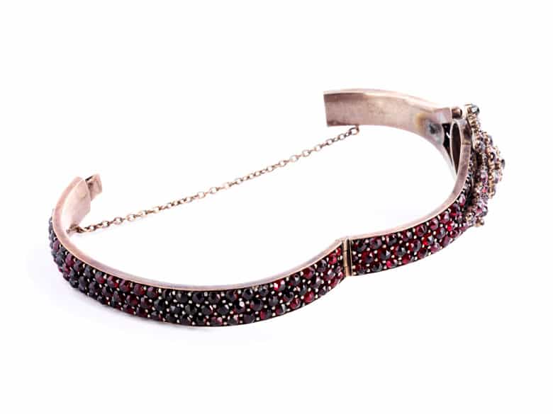 Detailabbildung:  Granatarmreif