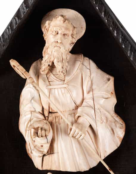 Detailabbildung:  Imposanter Hausaltar