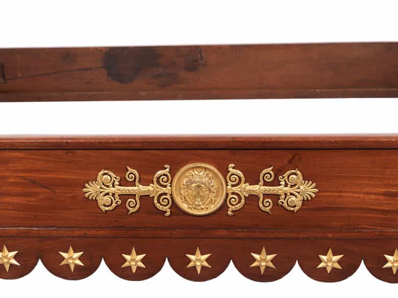 Detailabbildung:  Empire-Bett