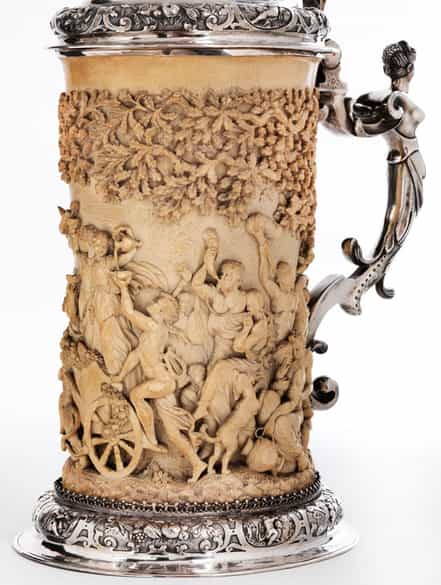 Detailabbildung:  Prunkhumpen mit dem Triumphzug der Ceres