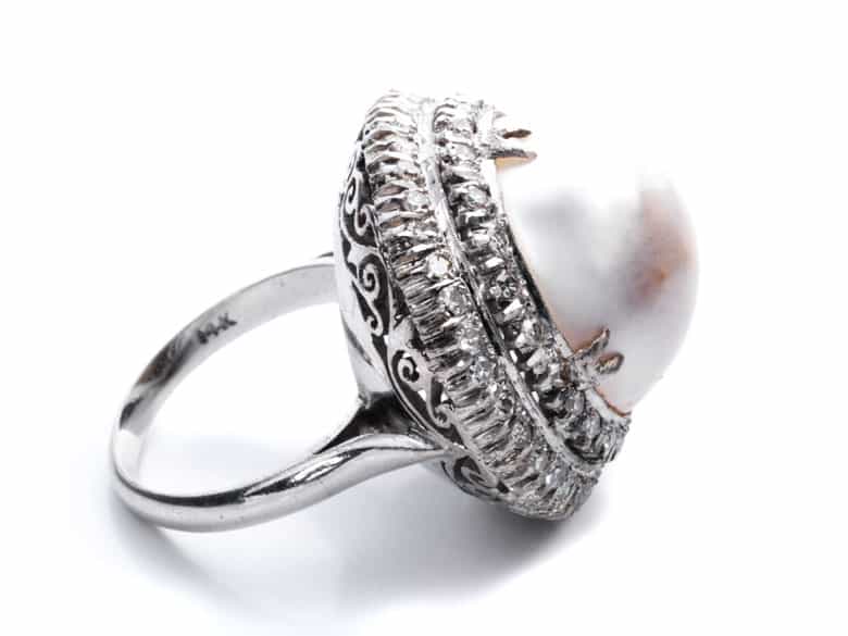 Detailabbildung:  Weißgold-Ring mit Kulturperle