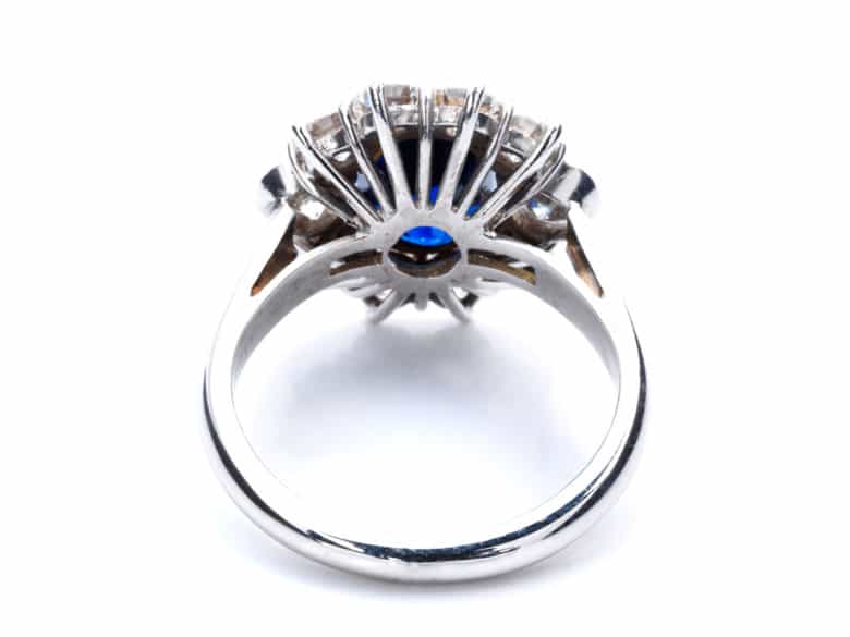 Detailabbildung:  Weißgold-Saphir-Ring