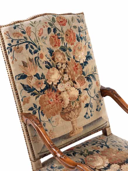 Detailabbildung:  Großer Armlehnstuhl im Barockstil