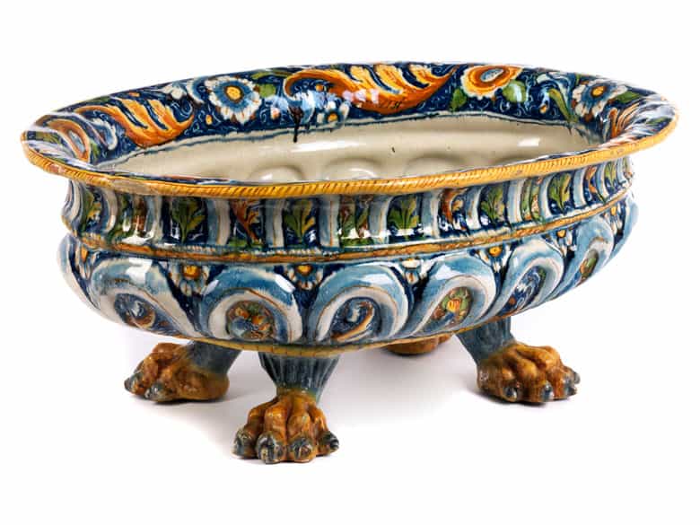 Detailabbildung:  Große, äußerst seltene Majolika-Erfrischungsschale, wohl aus der Werkstatt des Domenico da Venezia