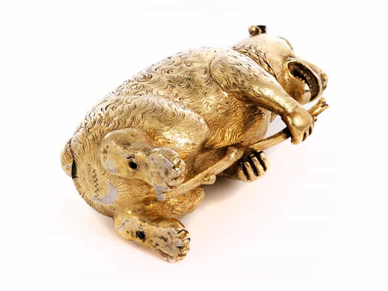 Detailabbildung: Trinkspiel in Form eines Bären 