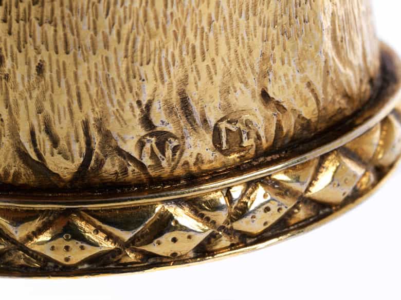 Detailabbildung: Trinkspiel in Form eines Bären 