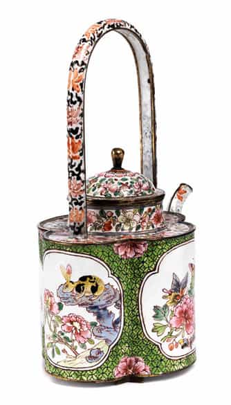 Detailabbildung: Kanton-Email Teekännchen