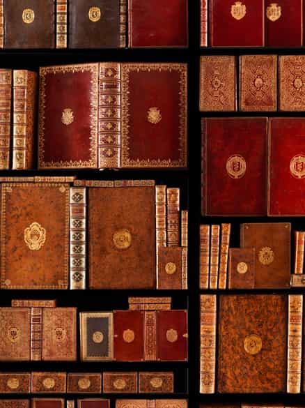 Detailabbildung: † Eine bedeutende Sammlung Bücher mit den vergoldeten Wappen herausragender Persönlichkeiten des 18. Jahrhunderts