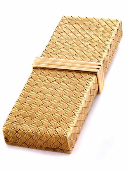 Detailabbildung: Goldene Kosmetikbox mit Diamanten