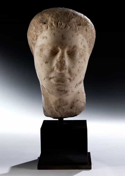 Detailabbildung:  Marmorkopf eines Jünglings