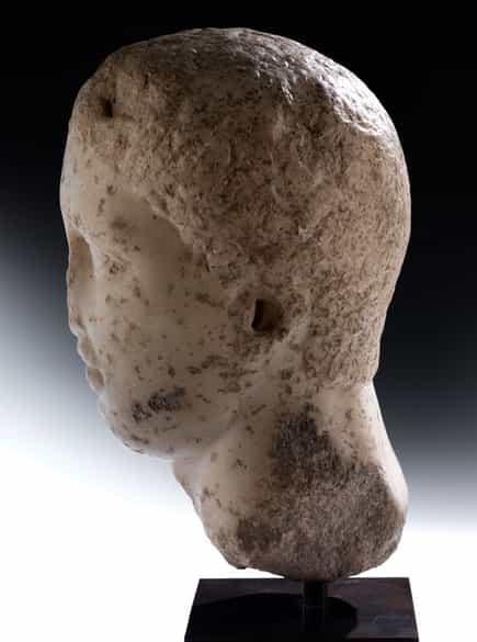 Detailabbildung:  Marmorkopf eines Jünglings