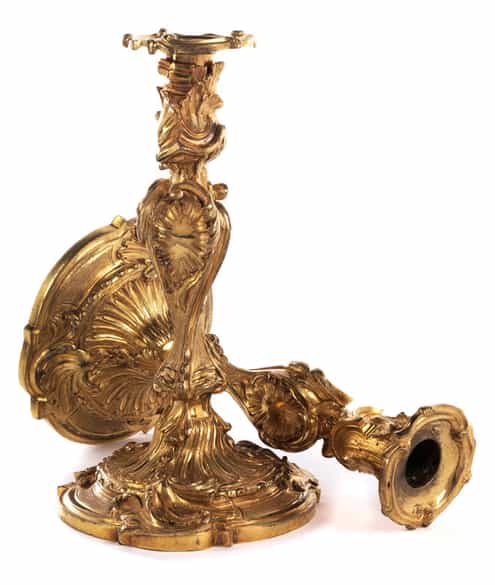 Detailabbildung: Höchst qualitätvolle, seltene Louis XV-Kerzenleuchter nach Meissonier