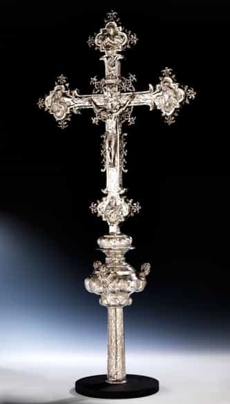 Detailabbildung:  Venezianisches Vortragekreuz in Silber