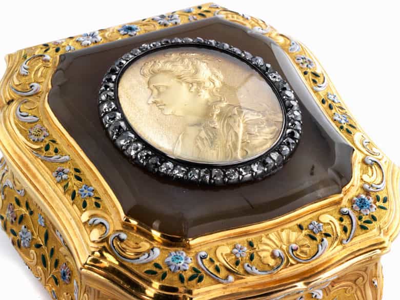 Detailabbildung:  Feine Goldtabatière