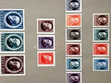 Fünf Rähmchen mit Briefmarkendrucken