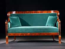 Klassizistisches, gepolstertes Sofa