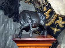 Bronze-Figur in Form eines Stieres