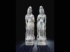  Paar Bodhisattva aus Sandstein