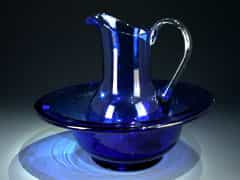 Waschgarnitur in blauem Glas